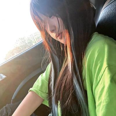 火车上的女孩2021